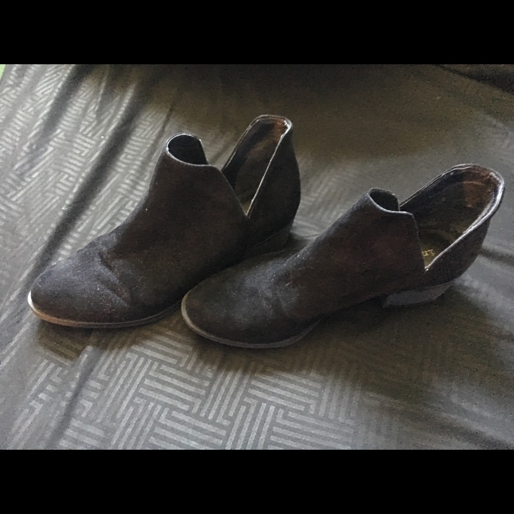 Black boots
